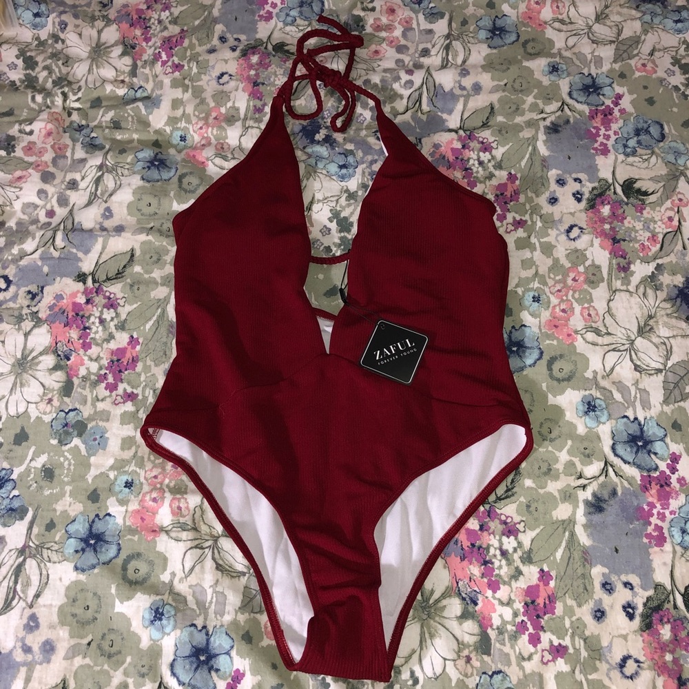 ZAFUL maroon one piece swimsuit!